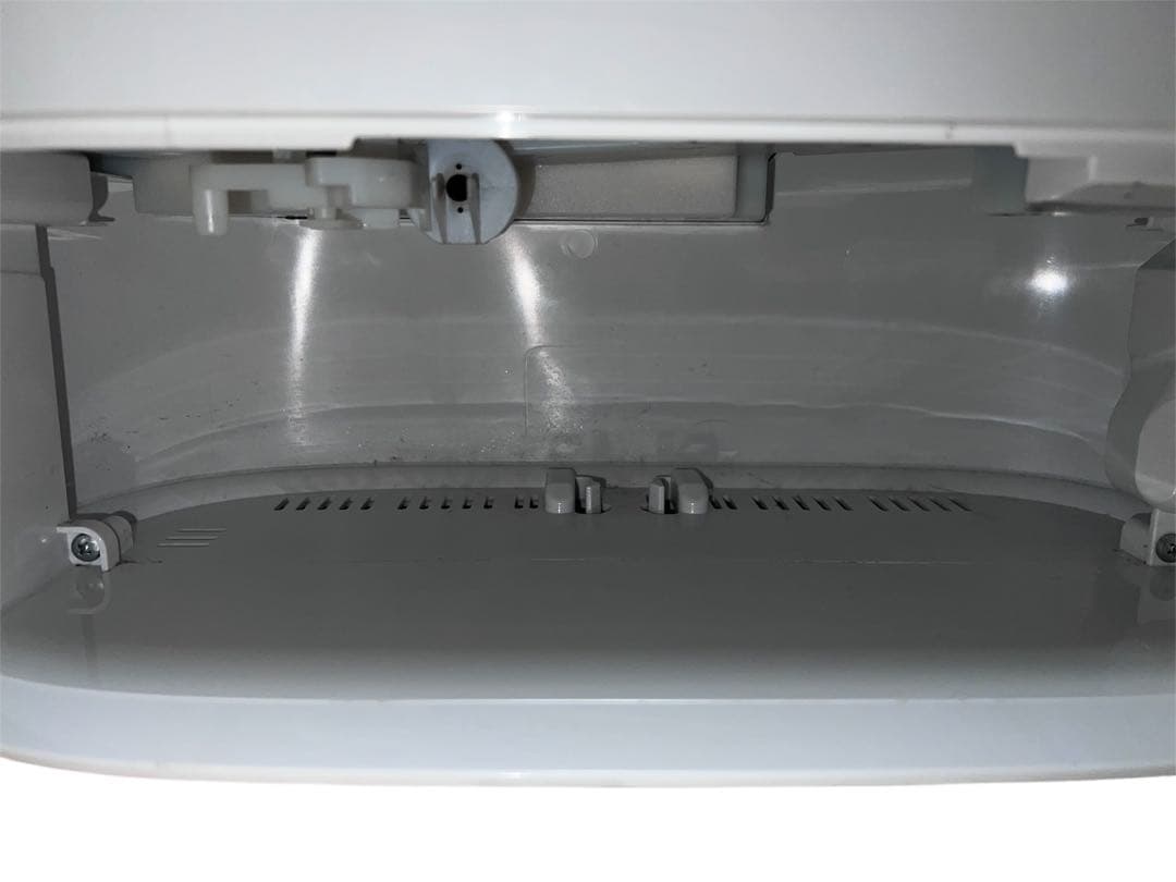 Panasonic 衣類乾燥除湿機　f-yzvx60 ２０２３年製