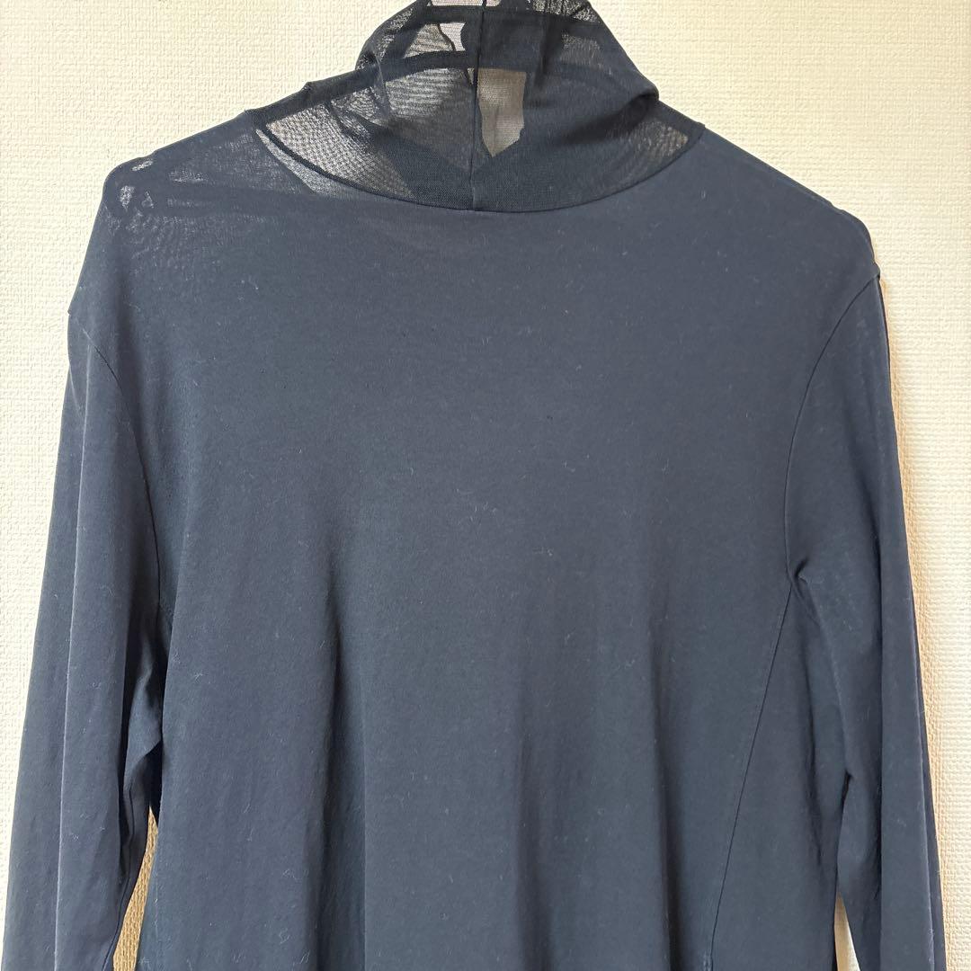 『美品』⭐️トクコプルミエヴォル⭐️黒地にシースルーハイネック素敵な花柄チュニック❣️