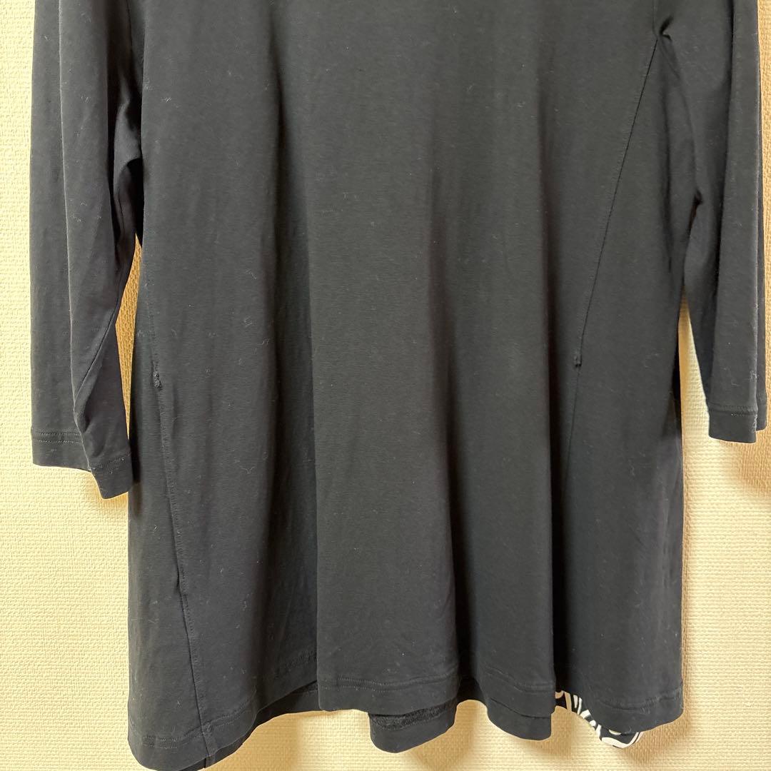 『美品』⭐️トクコプルミエヴォル⭐️黒地にシースルーハイネック素敵な花柄チュニック❣️