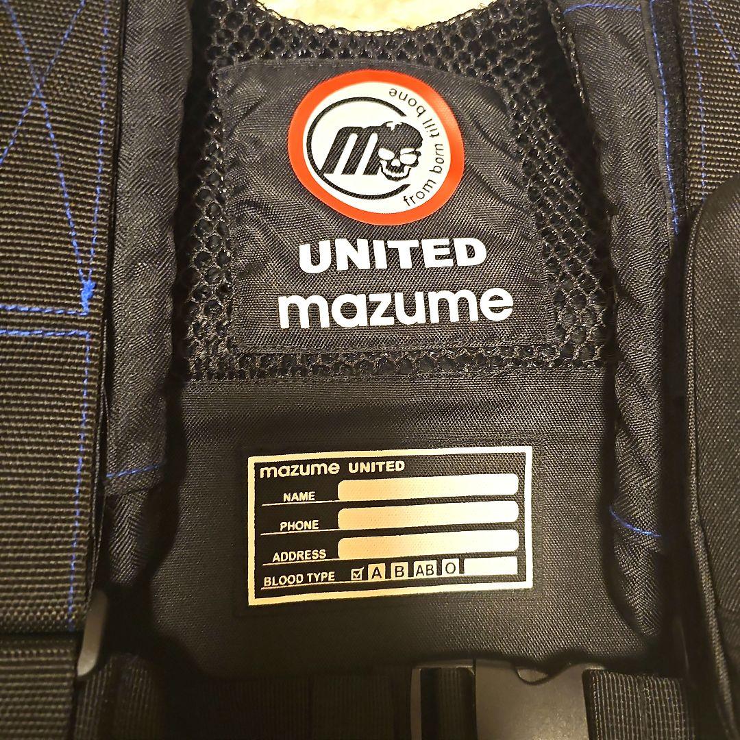 【極美品】マズメ MZXタイドマニアライフジャケットブラック×ブルー
