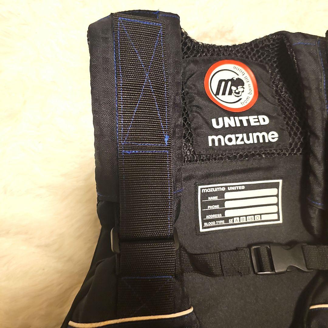 【極美品】マズメ MZXタイドマニアライフジャケットブラック×ブルー