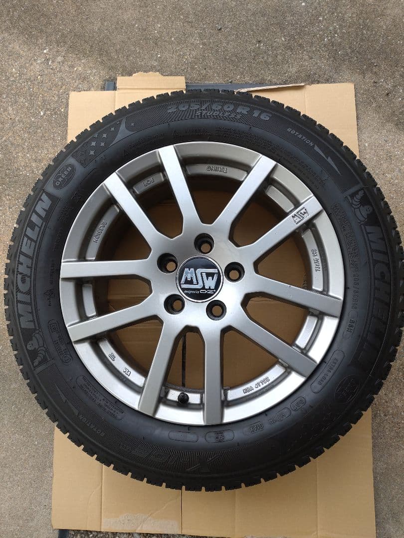 【栄光1/4】スタッドレスタイヤ用アルミホイール　1/4