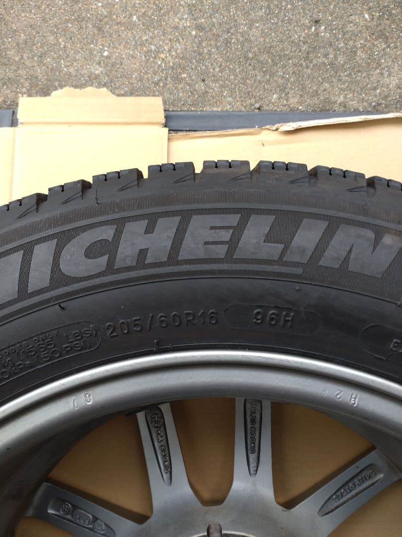 【栄光1/4】スタッドレスタイヤ用アルミホイール　1/4