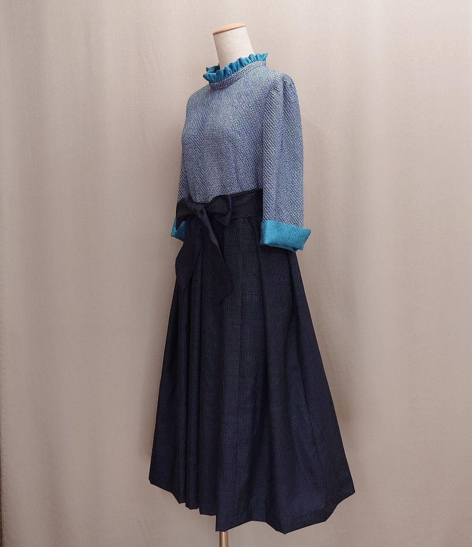 着物リメイク フリルカラーのプリーツワンピースと配色ジャケット