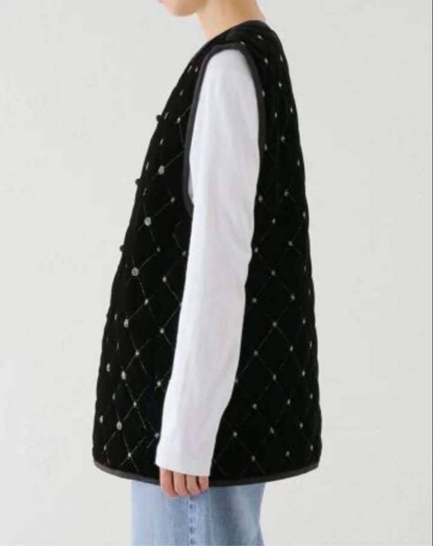 専用　新品Sara Mallika】 ビーズ ベルベット キルティング ベスト