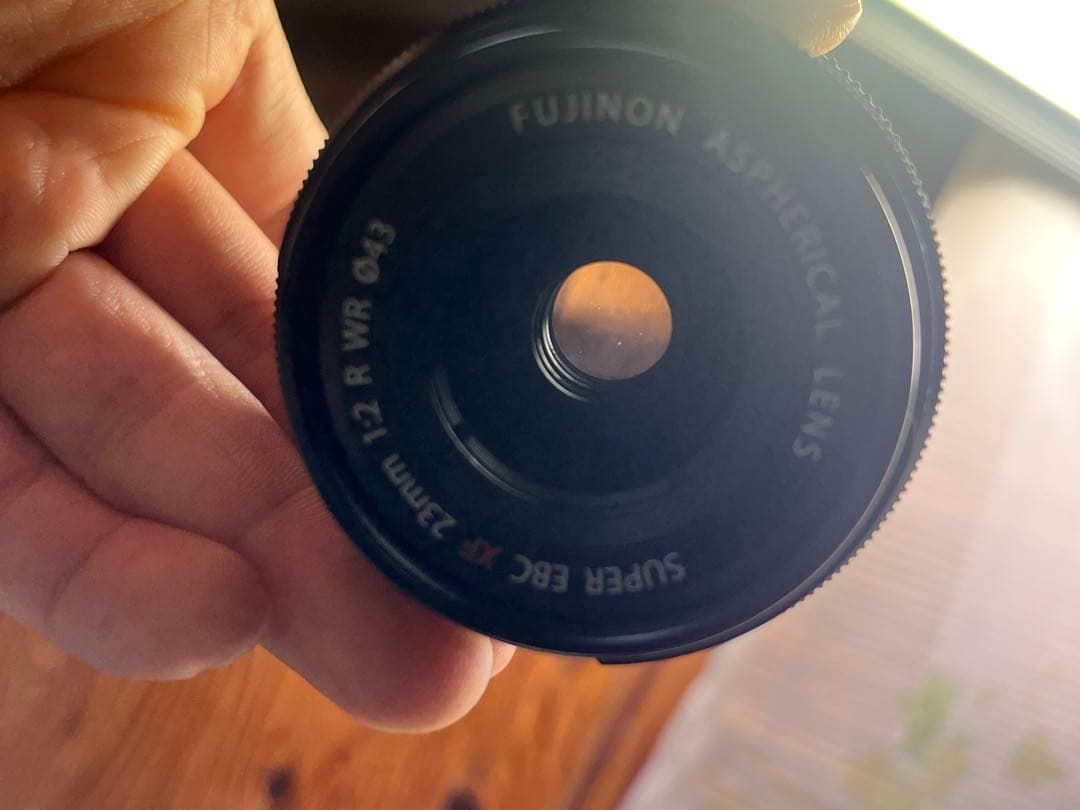 【レッド】Fujifilm XF 23mm F2 R WRレンズ