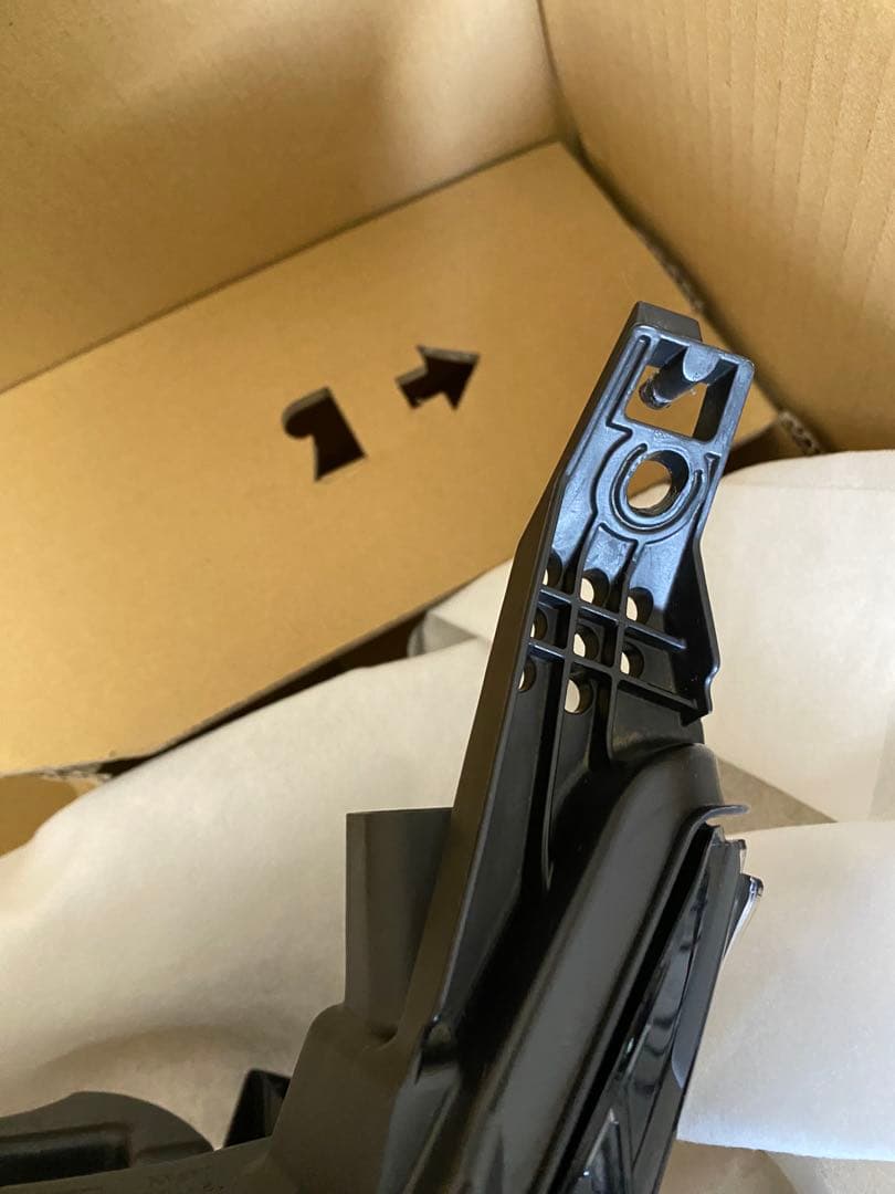 日産 サクラ B6AW 左ライト LED KOITO 100-2378H