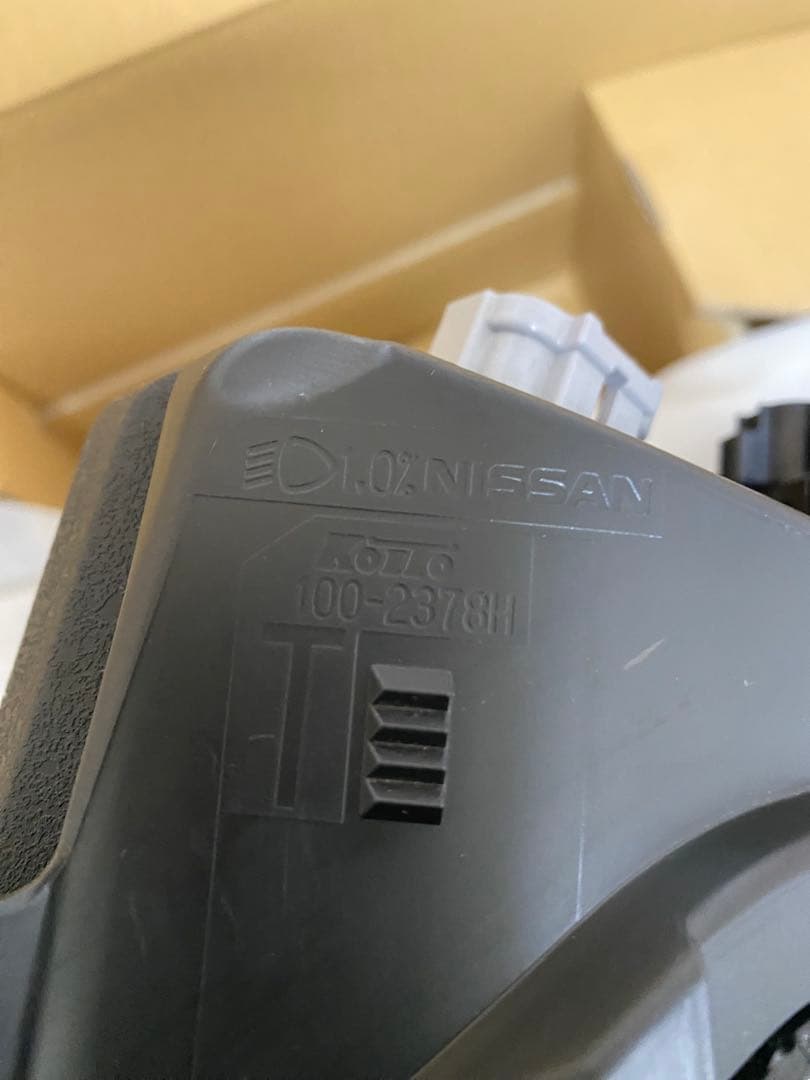 日産 サクラ B6AW 左ライト LED KOITO 100-2378H