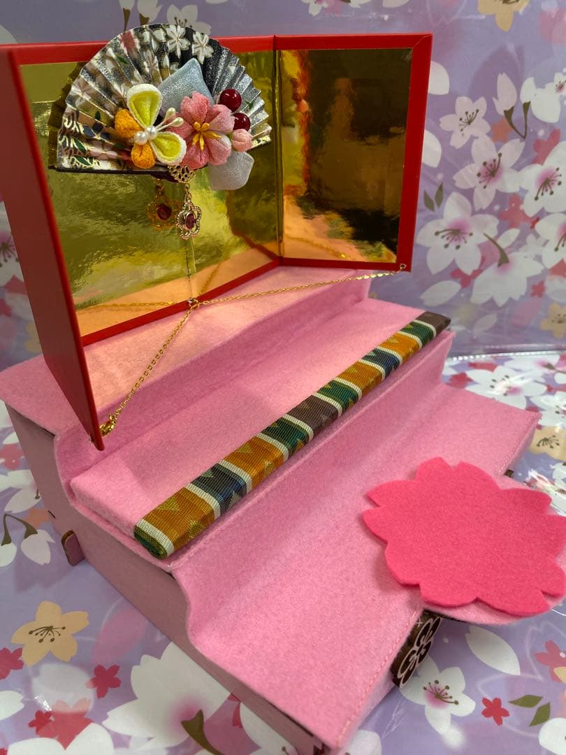 ちりめん細工　つまみ細工　うさぎ雛壇飾り　No.695 ハンドメイド