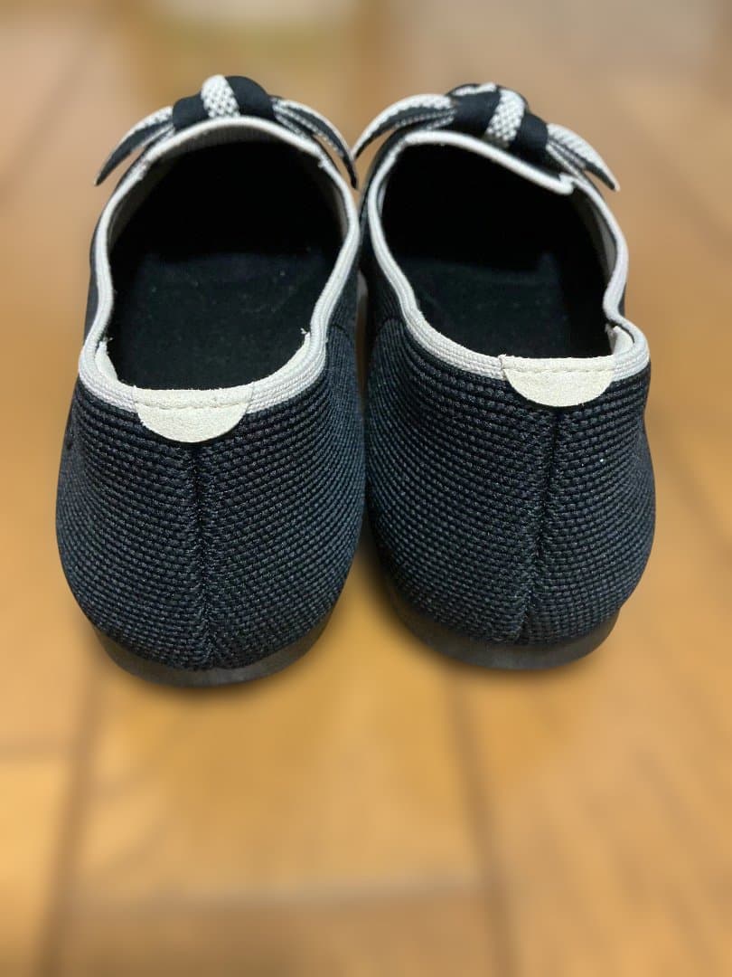 VIVAIA ポインテッドトゥ リボン付 ローファー 37.5