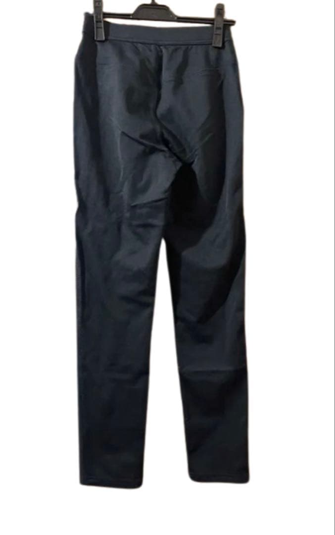 【新品タグ付き】アルベロベロストレッチ細見えパンツブタさん刺繍　ジュエルSサイズ