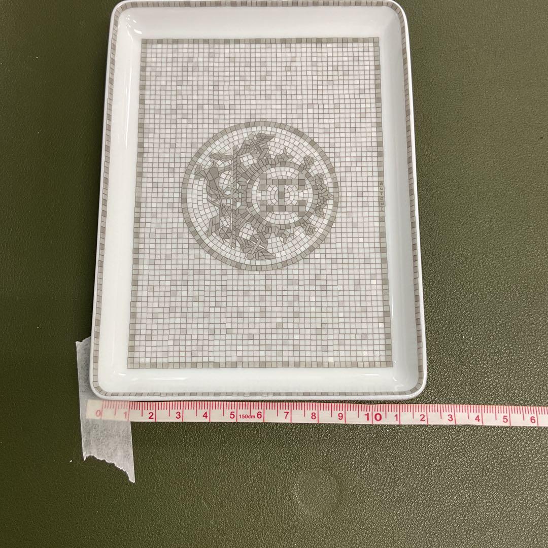 H6390 HERMES エルメス　モザイク　ヴァンキャトル　皿　グレー