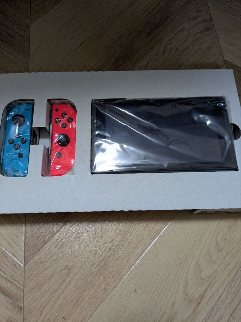 ニンテンドーSwitch本体＋携帯用ケース＋ホリ連写コントローラー