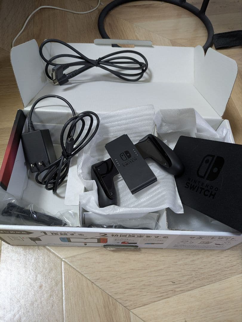 ニンテンドーSwitch本体＋携帯用ケース＋ホリ連写コントローラー