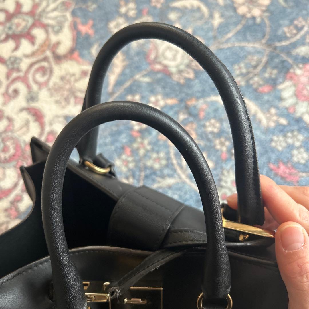 FURLA ミラノS ブラックレザー ショルダーバッグ