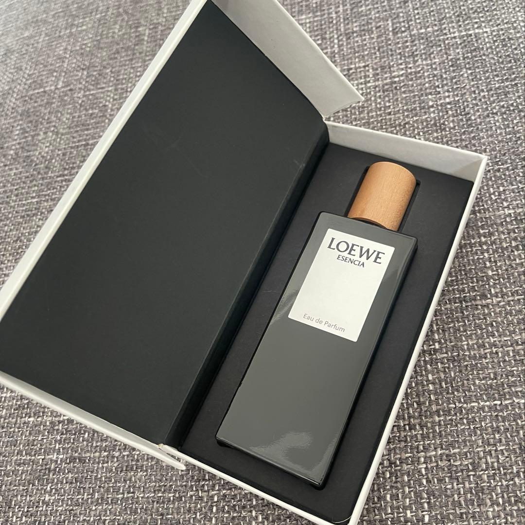 ロエベ　香水　\