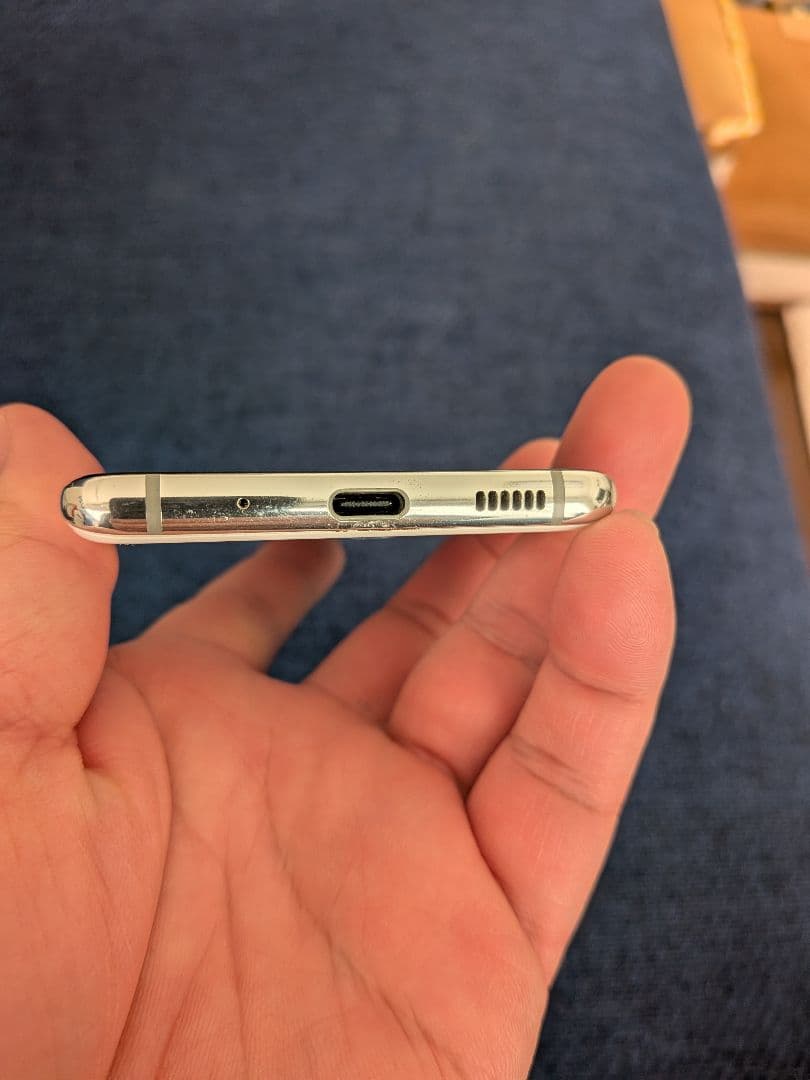 【美品】Galaxy S20 ホワイト 本体　スマホ