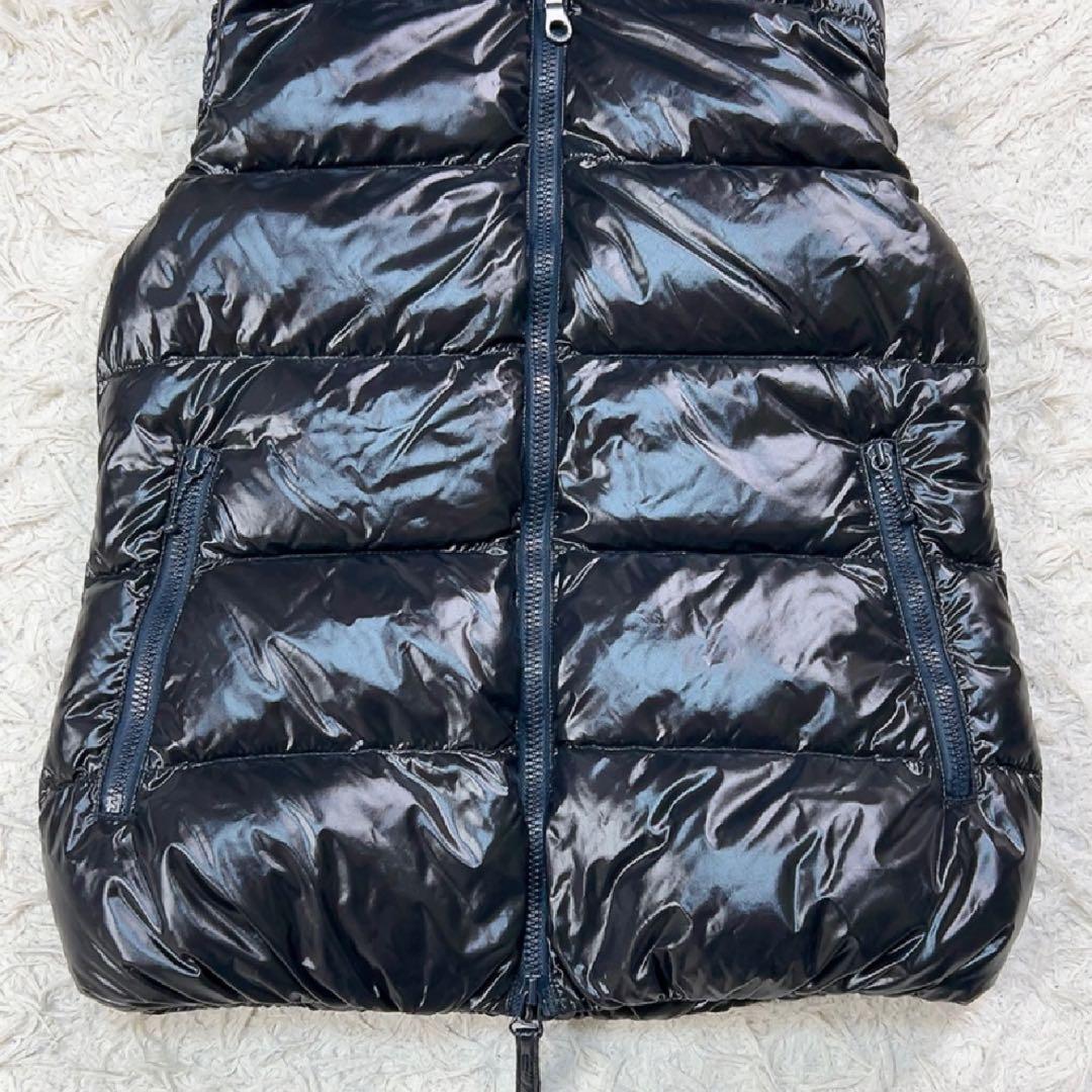【美品】デュベティカ FEBE ダウンベスト 40 L相当 シャイニーブラック