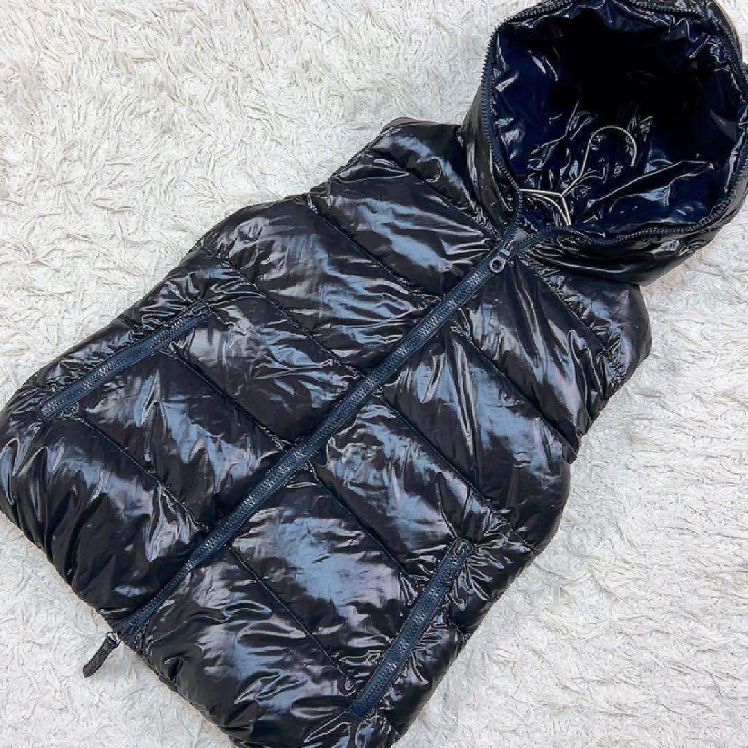 【美品】デュベティカ FEBE ダウンベスト 40 L相当 シャイニーブラック