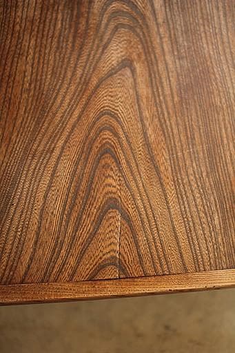 古い木製無垢材のテーブル　座卓