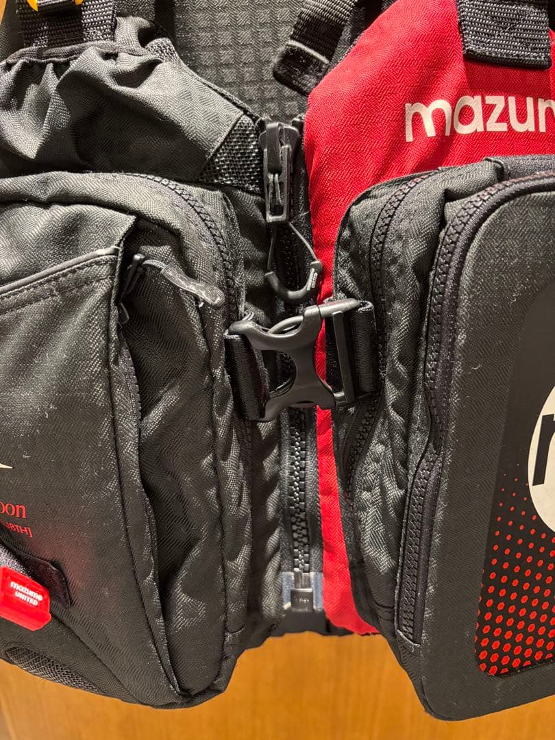 マズメ レッドムーン ライフジャケット VIII