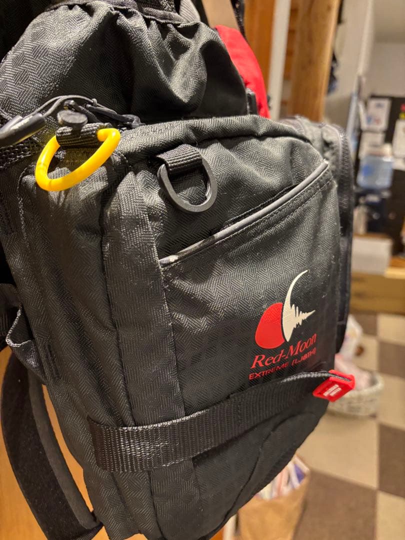 マズメ レッドムーン ライフジャケット VIII