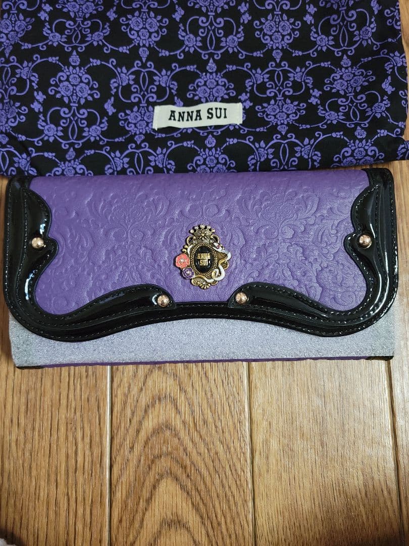【新品】ANNA SUI セルパン 口金長財布 エンボス加工 紫色 長財布