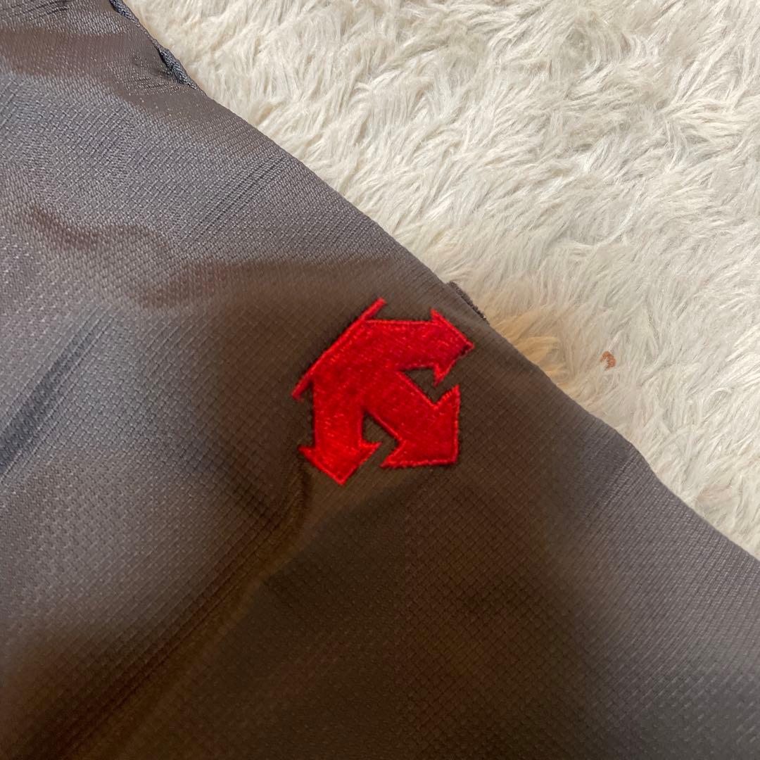 一回使用　耐水圧10k デサント　キッズ150 スノーボードウェア