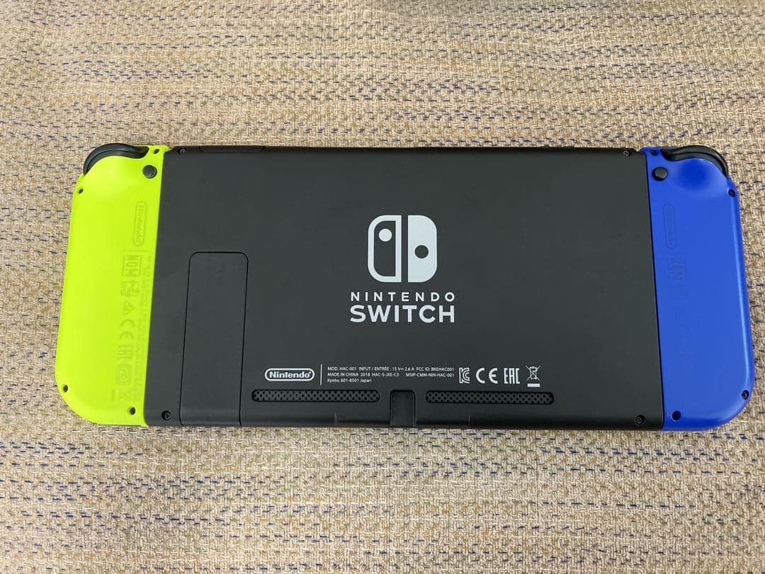 【S3823】Nintendo Switch 本体＋おまけ付き