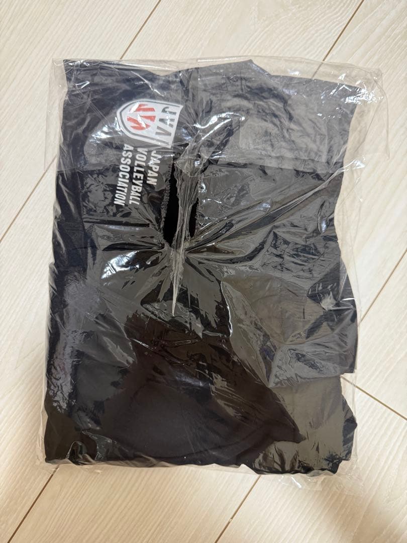 日本バレーボール協会　新レフェリーウェア