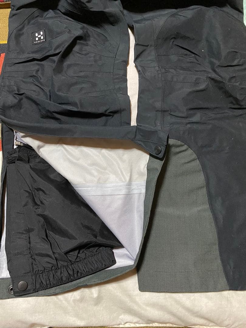 ホグロフス スノービブパンツ ゴアテックス　新品未使用タグ付き