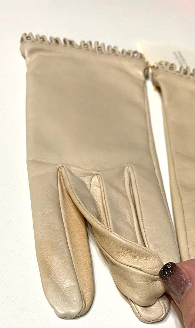 【訳あり】HERMES エルメス レザー　手袋 グローブ 新品未使用品 色焼け有