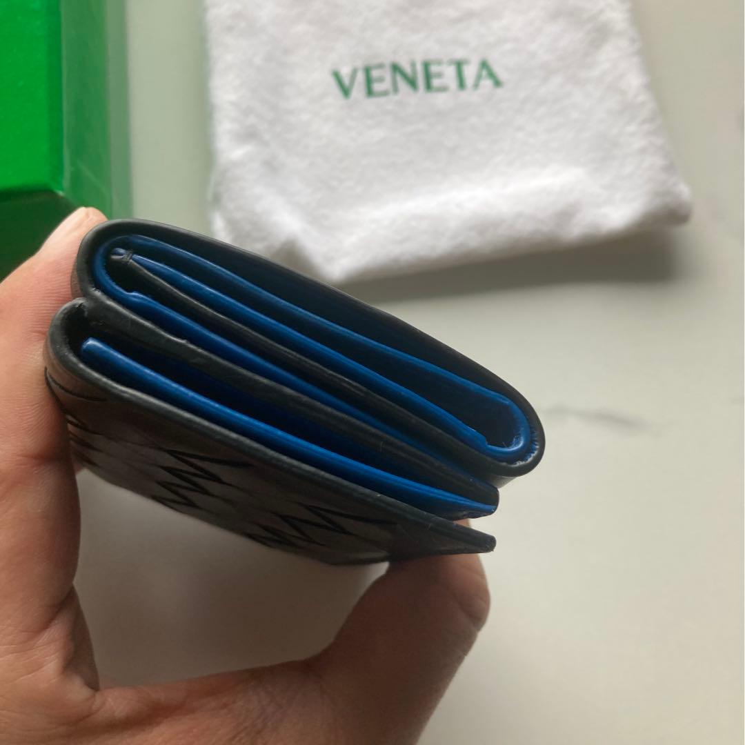 ボッテガヴェネタ　三つ折り財布　マキシイントレチャート　コンパクトウォレット