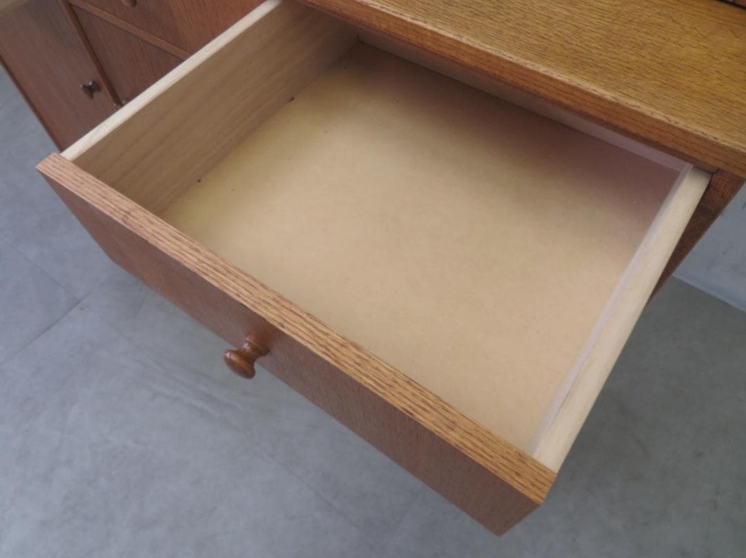 美品■モモナチュラル■VENT■レッドオーク■キッチンボード■食器棚■モダン■