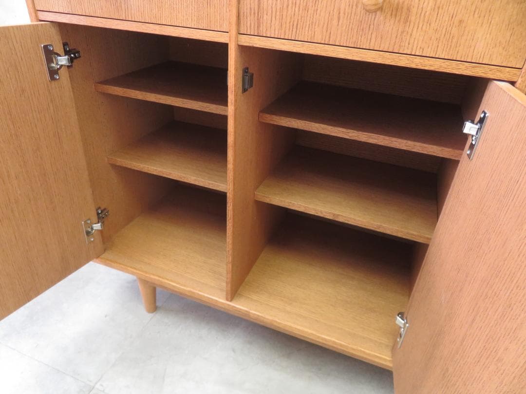 美品■モモナチュラル■VENT■レッドオーク■キッチンボード■食器棚■モダン■