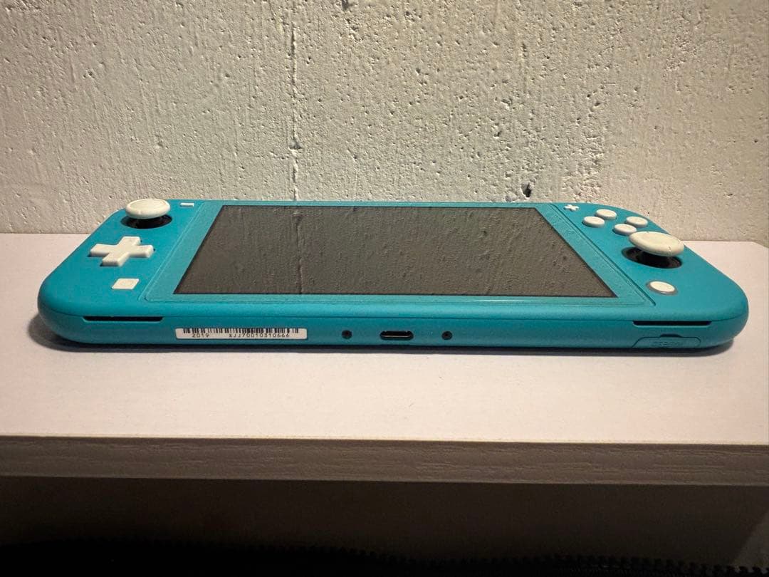 Nintendo Switch Lite ターコイズ あつまれどうぶつの森付き