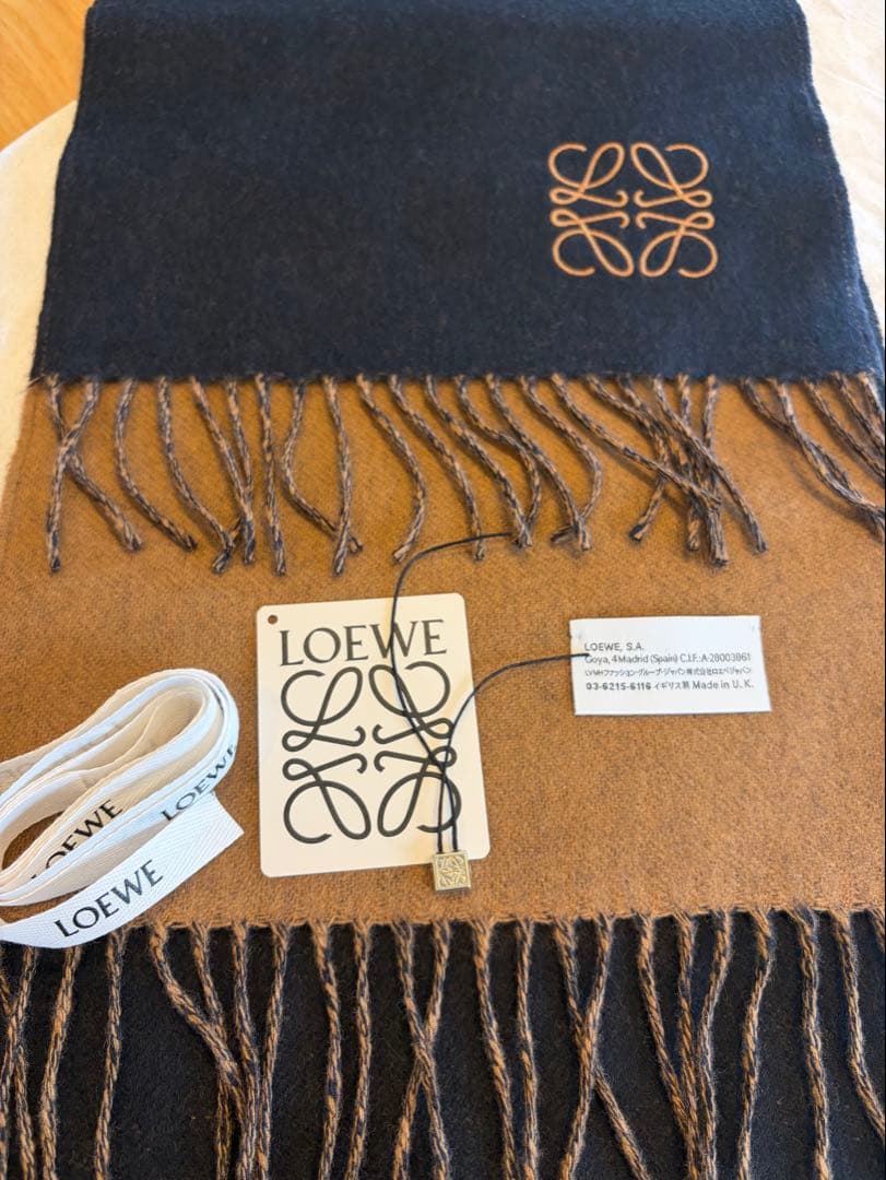 LOEWE リバーシブルマフラー 新品未使用 ネイビー&キャメル