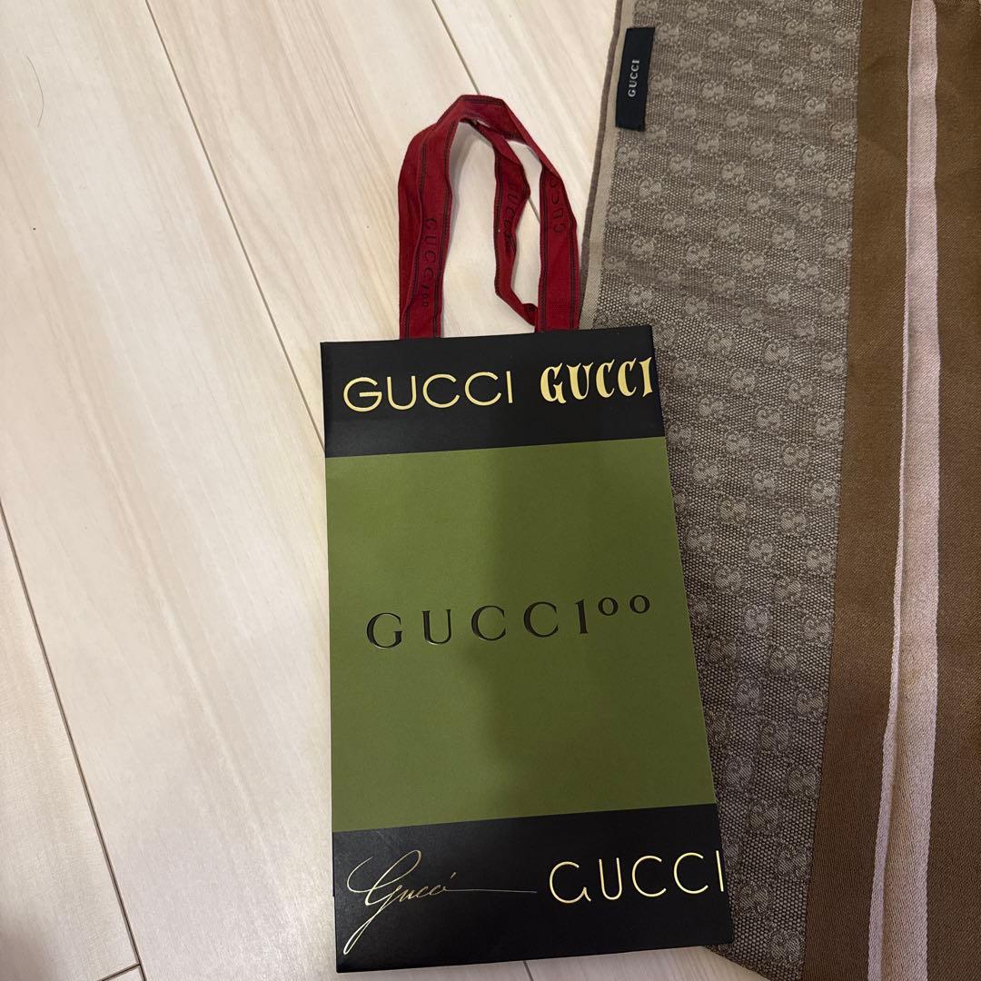 GUCCI GGパターン マフラー ブラウン系 ギフトバッグ付き