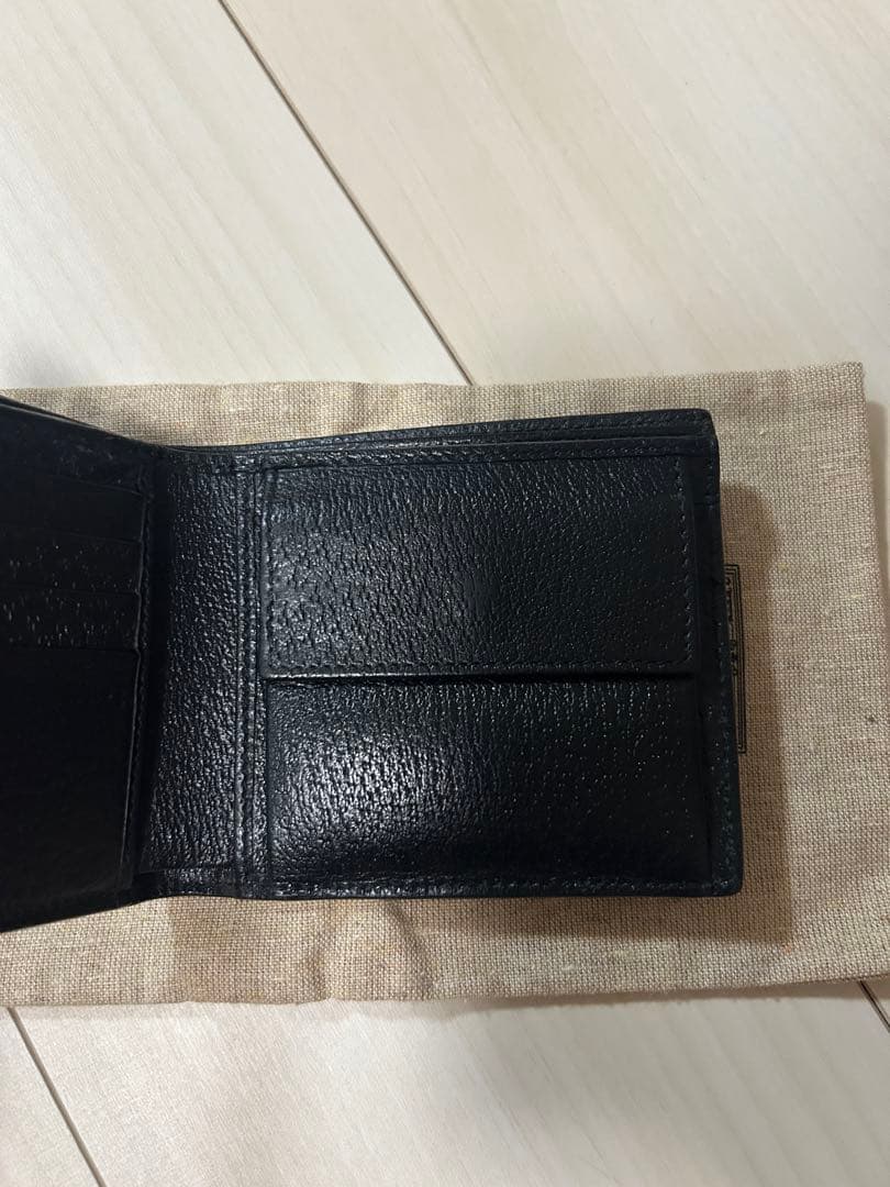 GUCCI ブラック 二つ折り財布