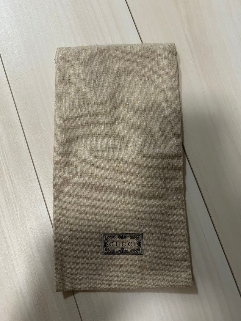 GUCCI ブラック 二つ折り財布