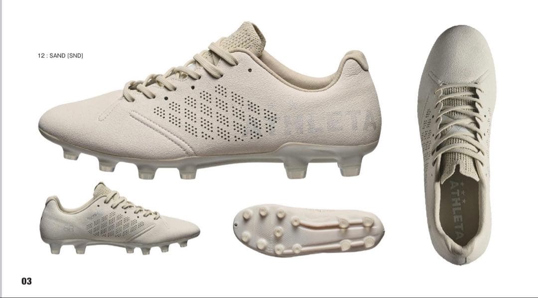 ATHLETAサッカーシューズ
