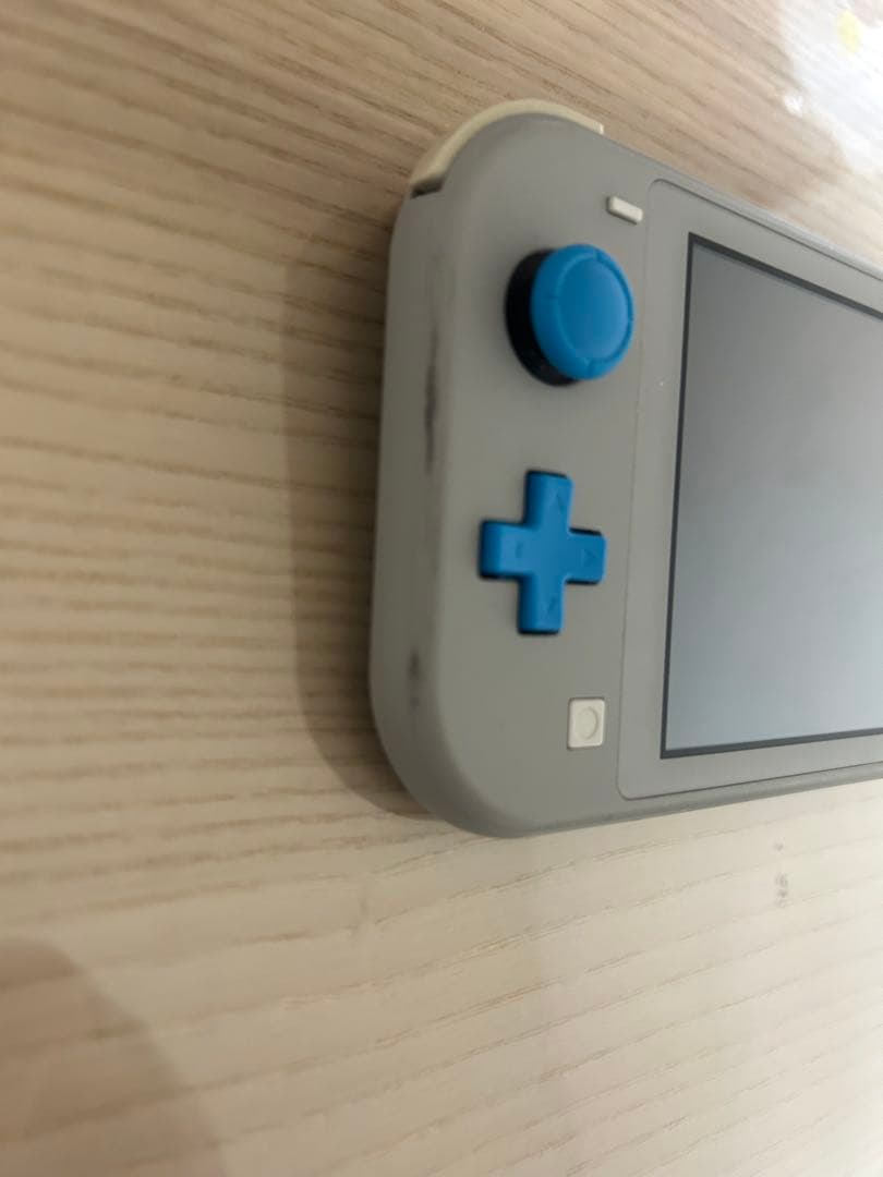 Nintendo Switch Lite ザシアン・ザマゼンタ　カラー