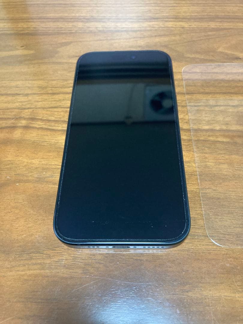 美品Apple iPhone15 ブラック 本体 SIMフリー バッテリ97%