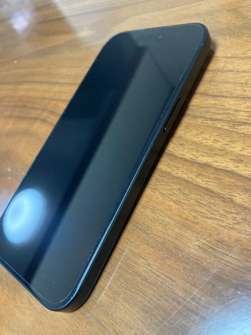美品Apple iPhone15 ブラック 本体 SIMフリー バッテリ97%