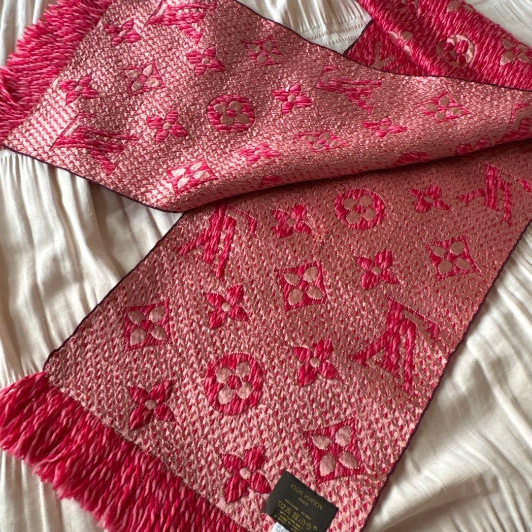 ルイヴィトン マフラー エシャルプロゴマニア ローズ ピンクミックスM78706