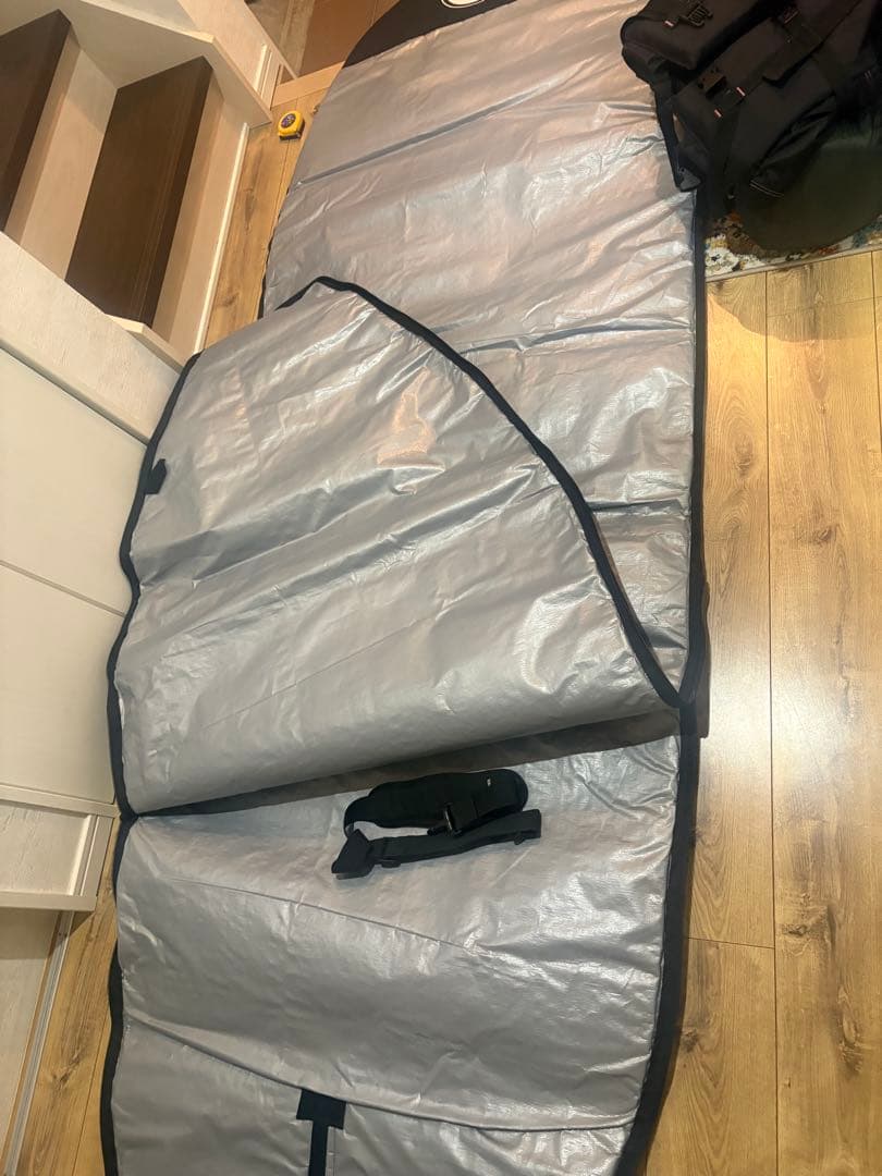 a'la SUPハードボード ケース シルバー ブラック