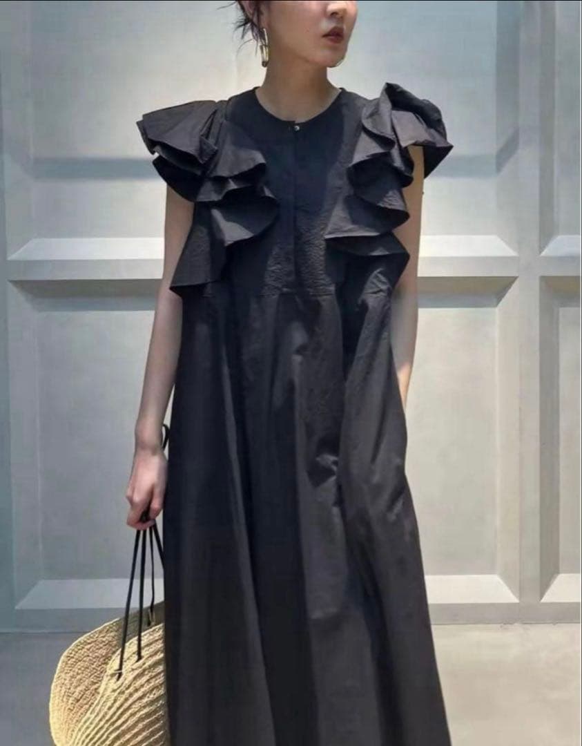 【新品タグ付き】カレンソロジー　ポプリンラッフルワンピース