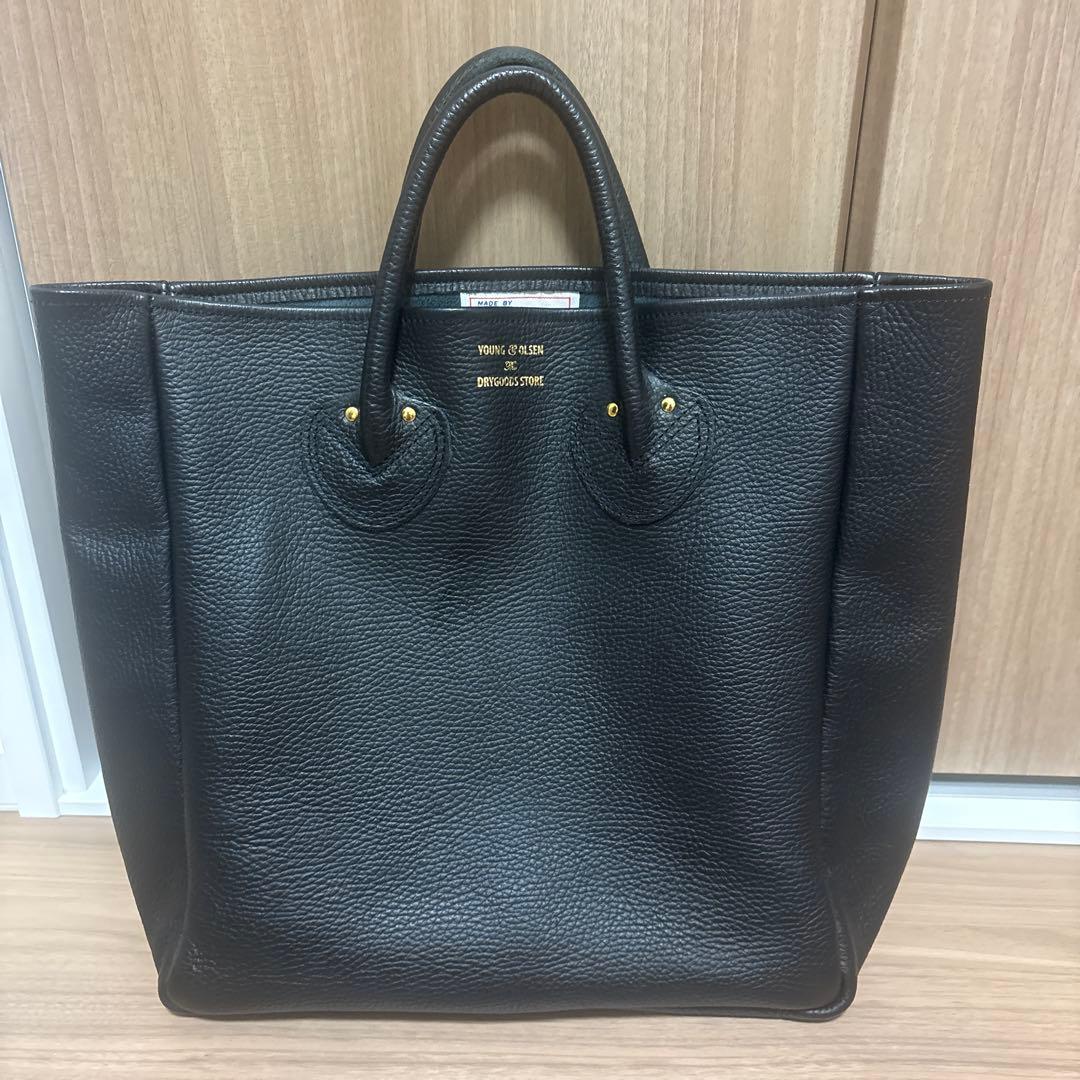 美品　YOUNG & OLSEN ブラックトートバッグ
