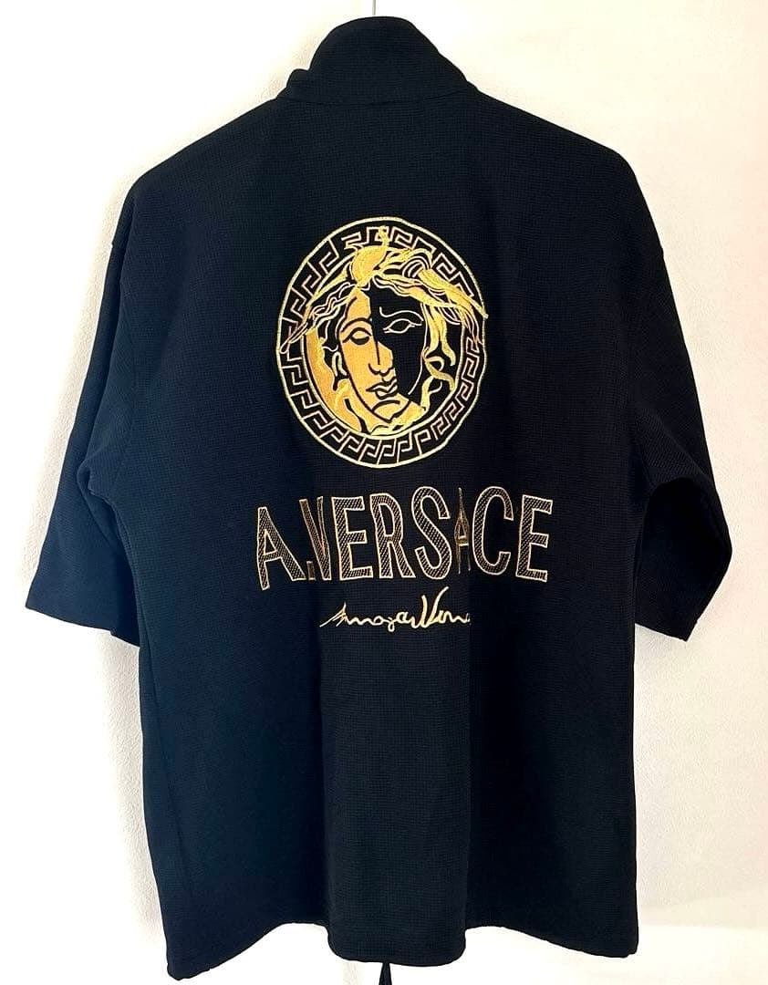 VERSACE ブラック ジップアップジャケット　刺繍ロゴ