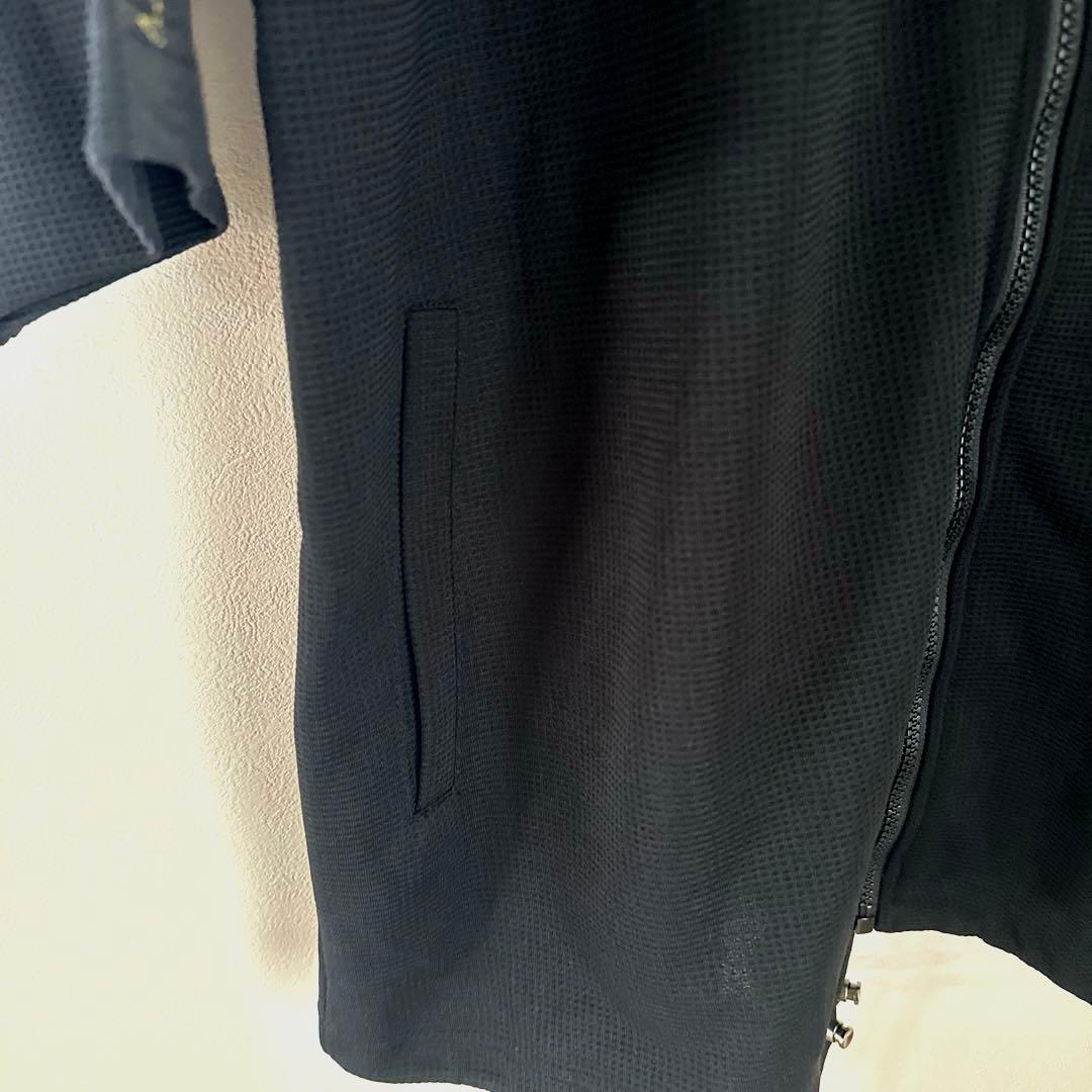 VERSACE ブラック ジップアップジャケット　刺繍ロゴ